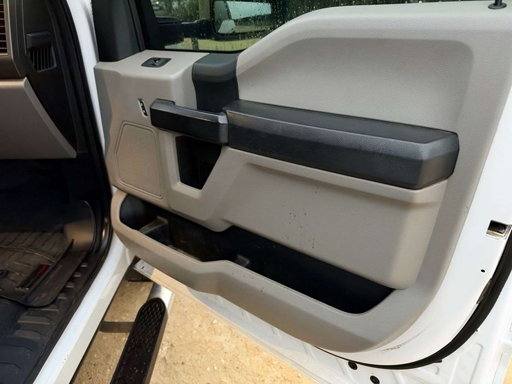 ford-f250-image-17