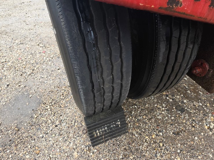 #2081-•-2006-lowboy-pin-on-axle-image-19