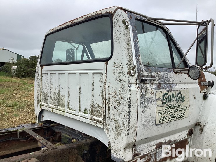 1991-ford-f700-image-16