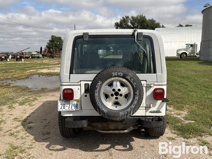 1990-jeep-wrangler-image-6