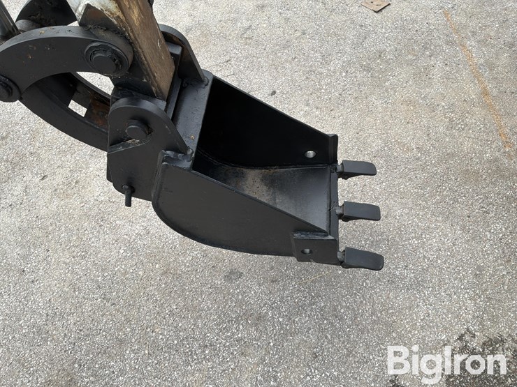 2021-massey-ferguson-730-image-19