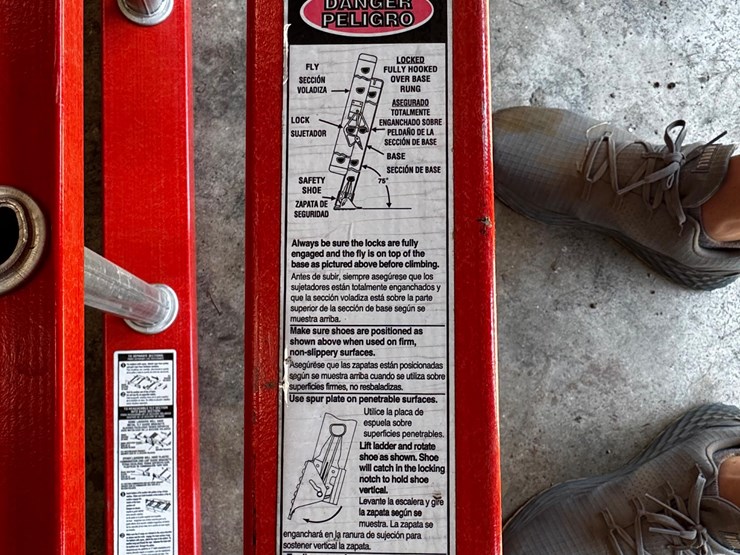 keller-5128-28’-ladder-image-9