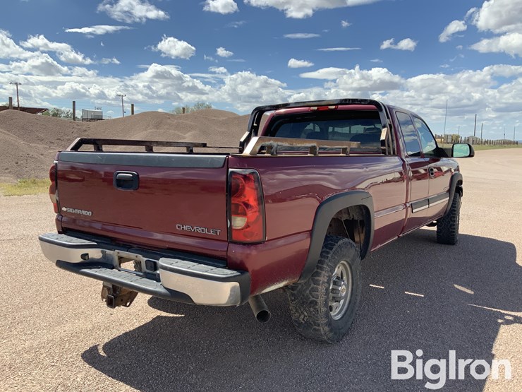 2004-chevrolet-silverado-2500-image-5
