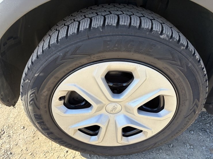 2018-ford-explorer-image-15