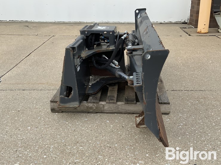 2019-bobcat-80-image-4