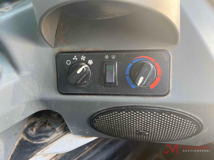 2023-bobcat-t770-mtl-image-15