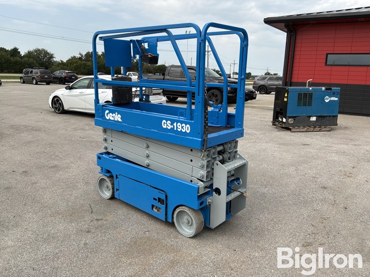 2019-massey-ferguson-730-image-7