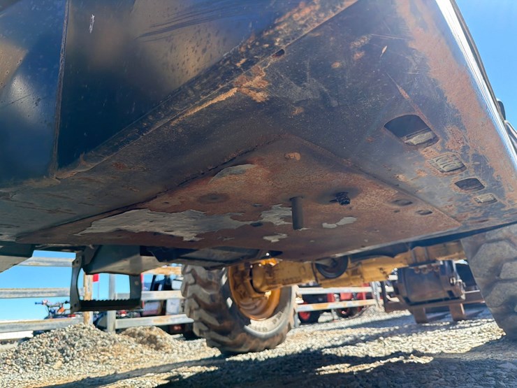 caterpillar-th360b-image-70