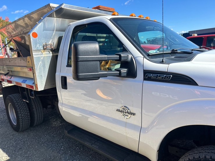2011-ford-f350-image-27
