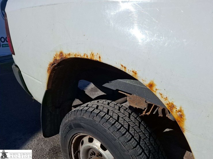 2012-dodge-2500-image-23