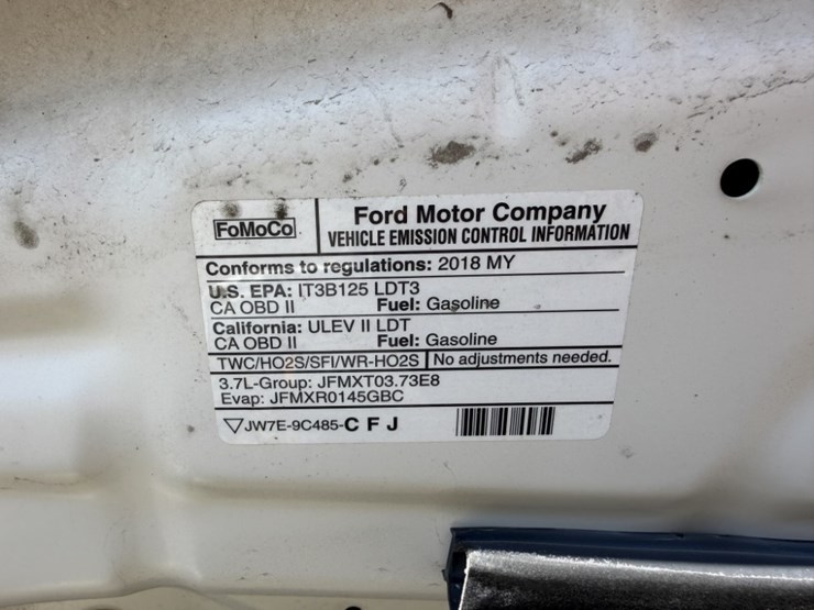 2018-ford-explorer-image-13