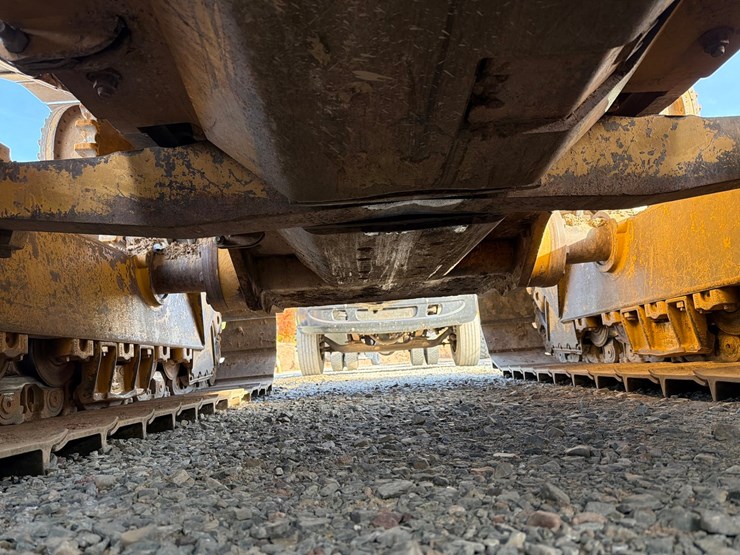 caterpillar-d6t-lgp-image-88