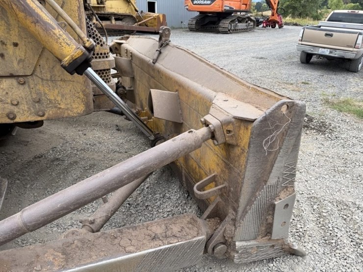 1963-caterpillar-d8h-image-11
