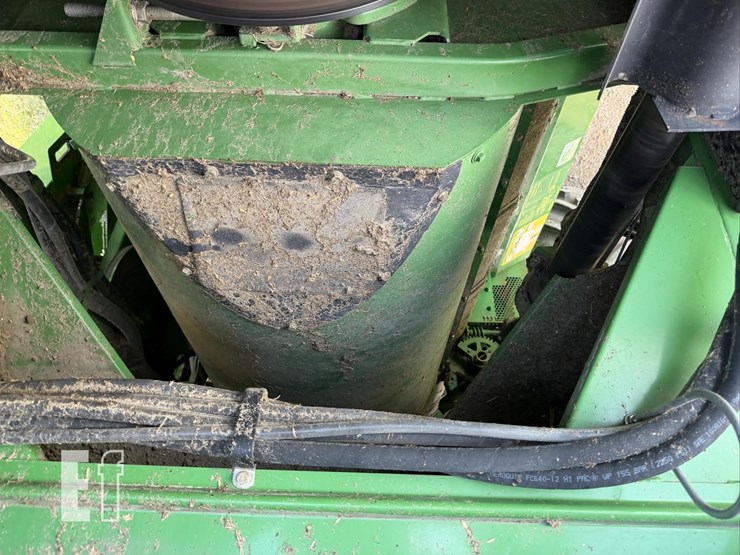 2011-john-deere-9770-sts-image-103