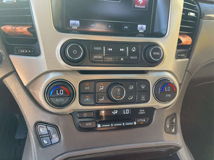2015-gmc-yukon-denali-image-27