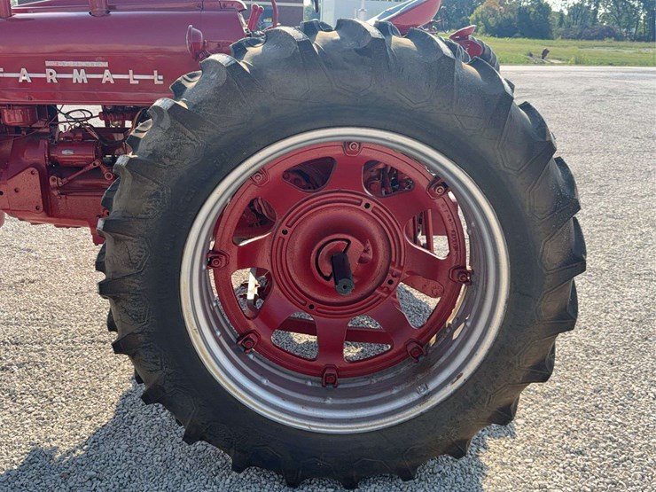 farmall-300-image-15