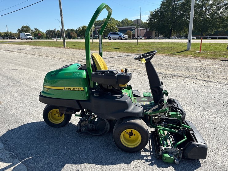 2021-john-deere-2400-image-6