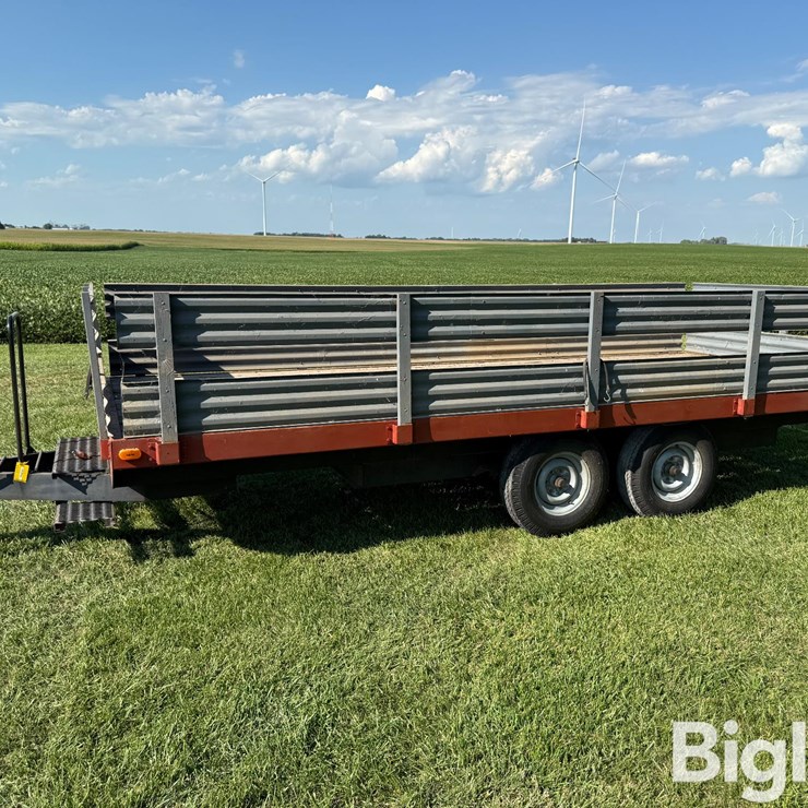 18' T/A Hay Rack