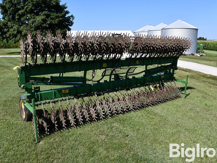 john-deere-400-image-7