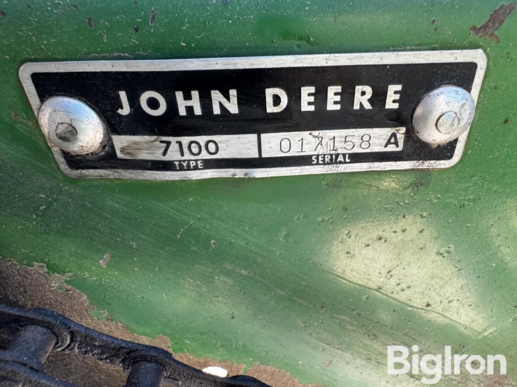 john-deere-7100-image-18