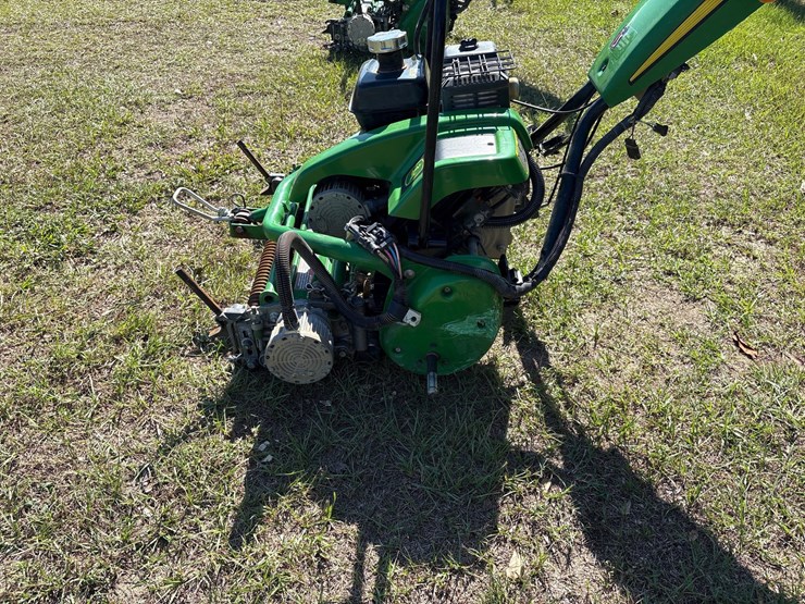 john-deere-11-image-2