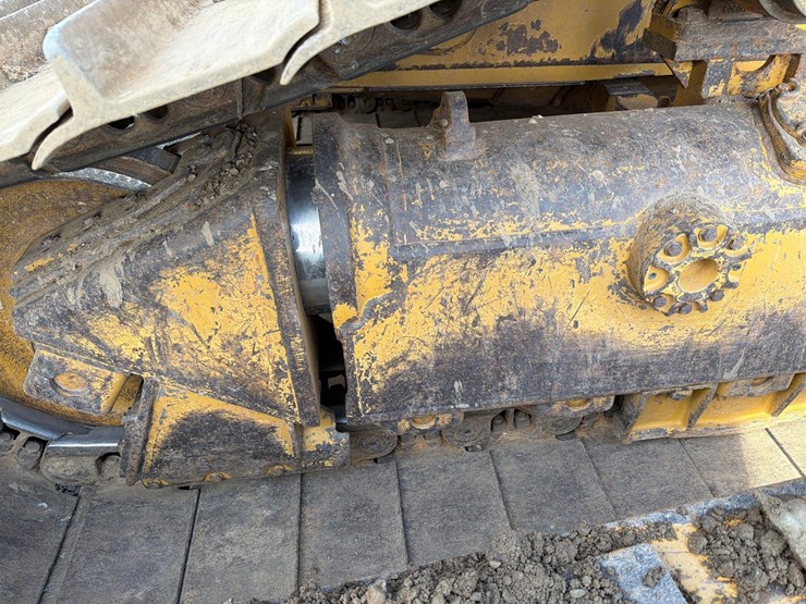 caterpillar-d6t-lgp-image-19