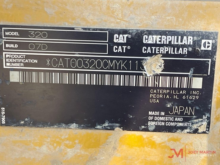 2021-caterpillar-320-image-23