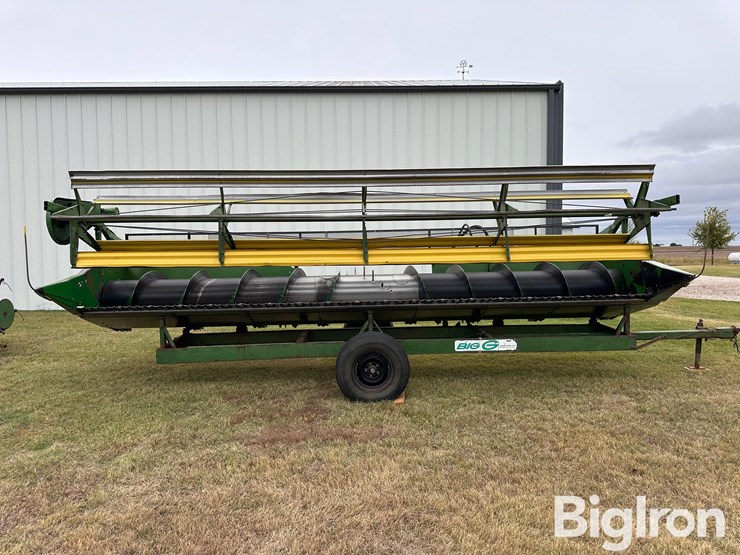 1981-john-deere-220-image-2