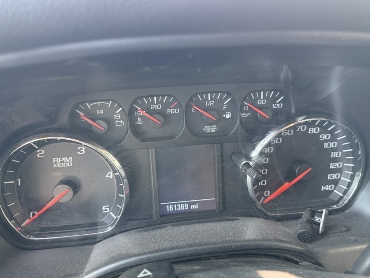 2015-chevrolet-silverado-3500-image-33