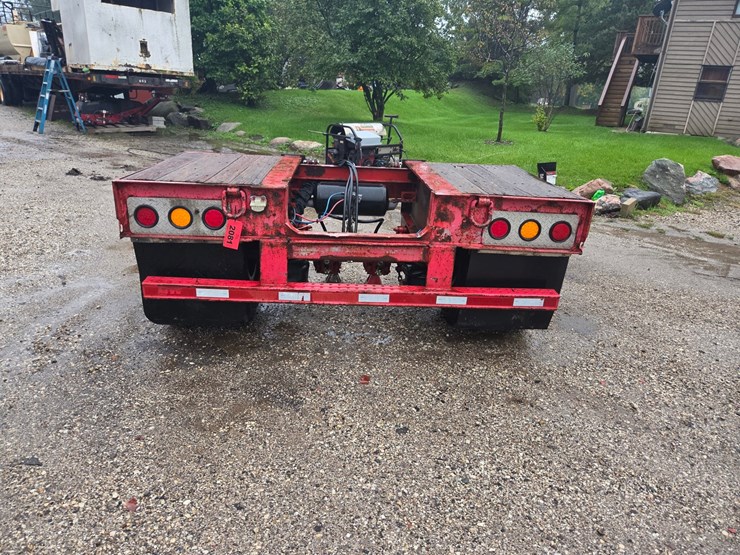 #2081-•-2006-lowboy-pin-on-axle-image-2
