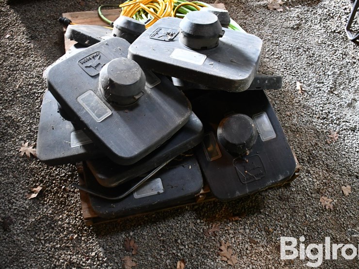 pallet-of-farm-support-image-9