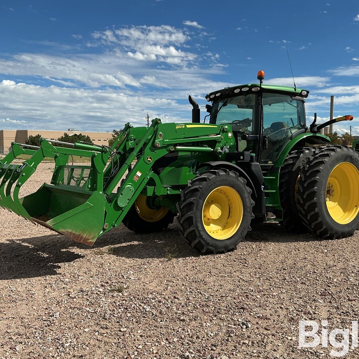 2017 JOHN DEERE 6175R