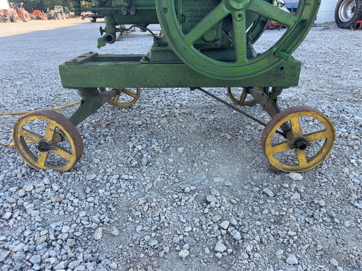 john-deere-112-image-21