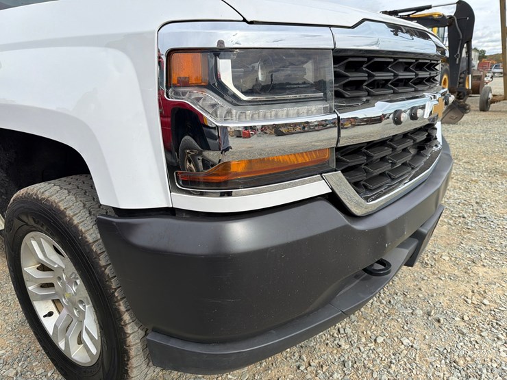 2019-chevrolet-silverado-1500-image-44