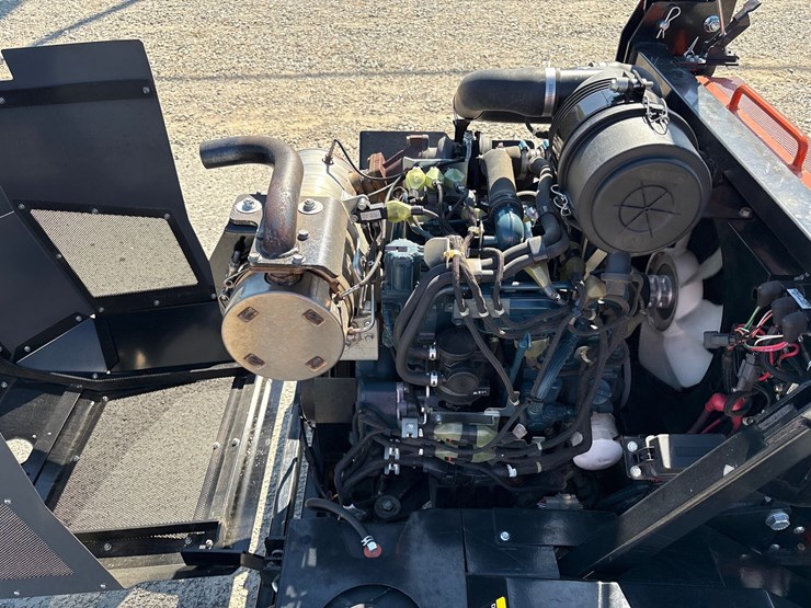 #1166-•-2023-lastec-1000-zero-turn,-rough-mower-lawz1pr1-image-11