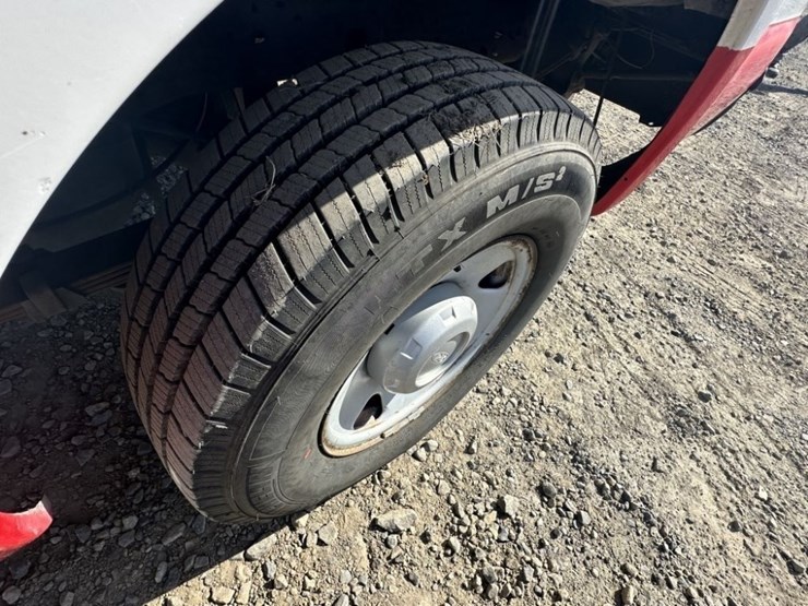 2005-ford-f250-xl-image-12