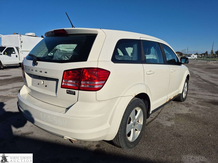2013-dodge-journey-image-5
