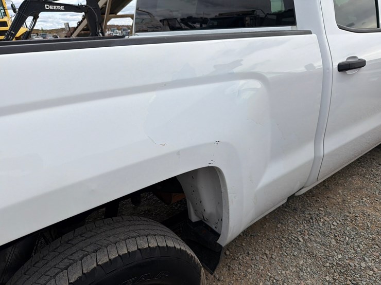 2019-chevrolet-silverado-1500-image-34