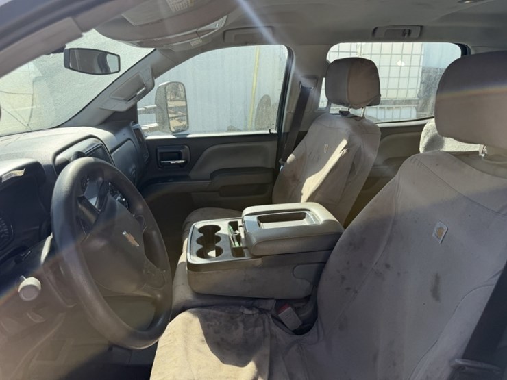2017-chevrolet-silverado-3500-image-24