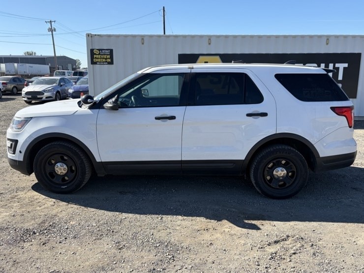 2018-ford-explorer-image-7