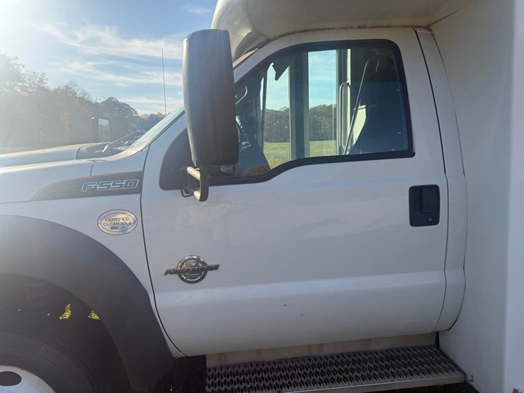 2015-ford-f550-image-20