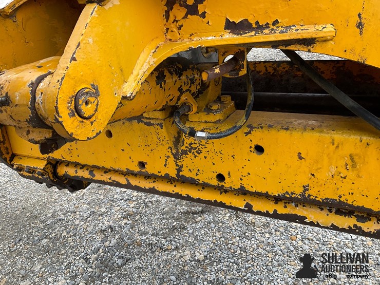 1979-deere-672a-image-16