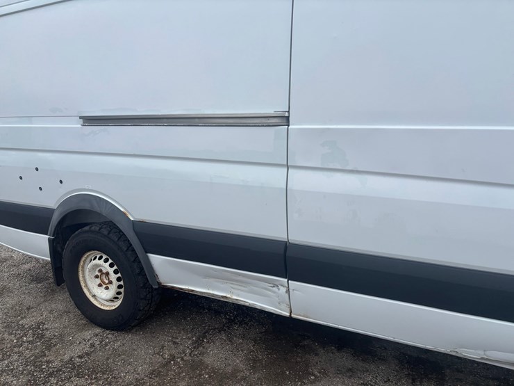 #2333-•-2014-mercedes-sprinter-van-image-21