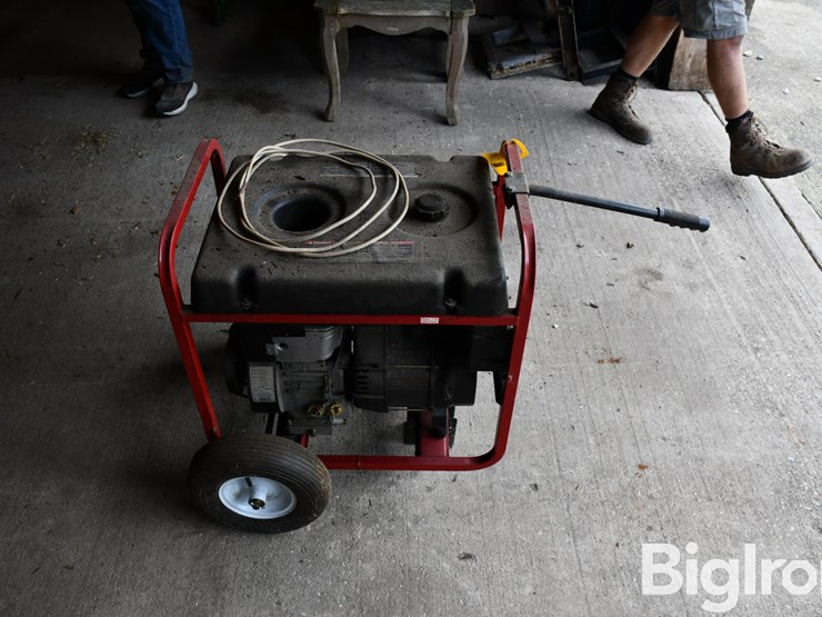 generac-svp-5000-portable-generator-image-4