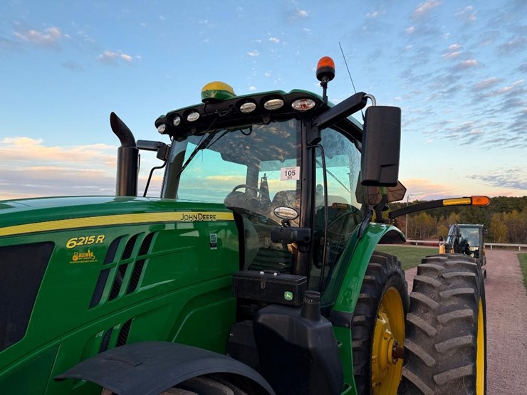 john-deere-6215r-image-18