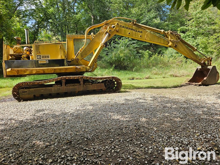 caterpillar-225-image-4
