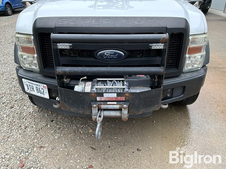 2008-ford-f550-xl-image-9