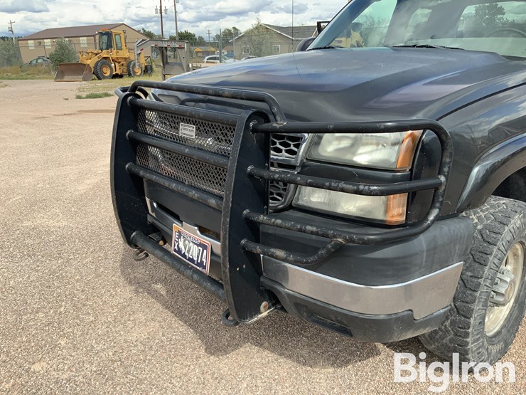 2005-chevrolet-silverado-3500-image-10