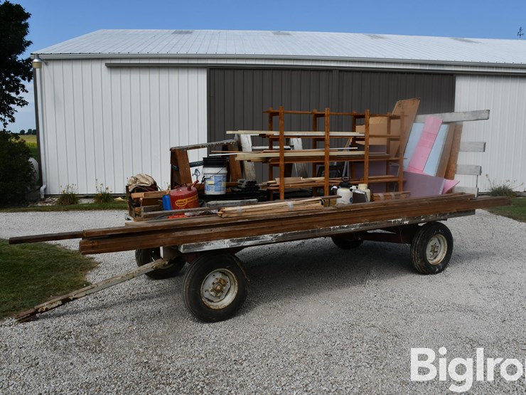 hayrack-w/-contents-image-1
