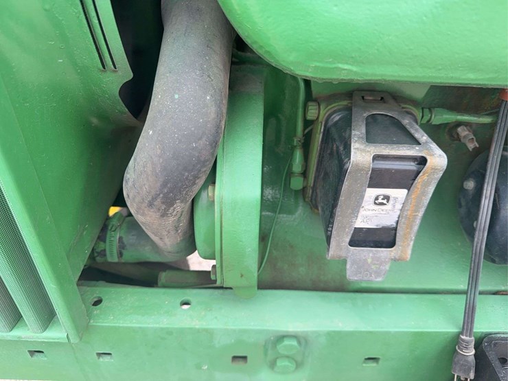 john-deere-3020-image-26